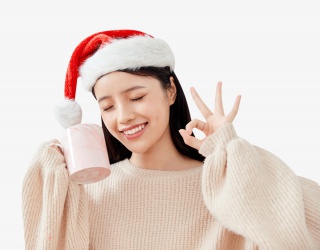 居家圣诞美女