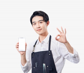 男性理发师OK手势