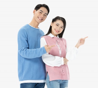 情侣依偎