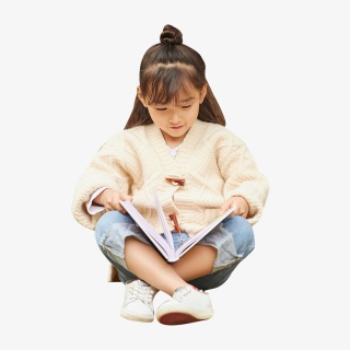 小女孩阅读