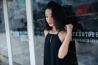 侧颜美女图片
