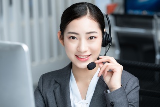 话务员客服美女
