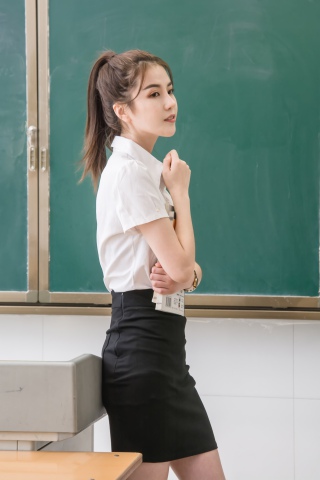 人像教师节黑板老师