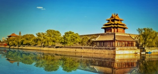 唯美古代建筑镜像倒影建筑背景