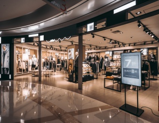 商场服装店